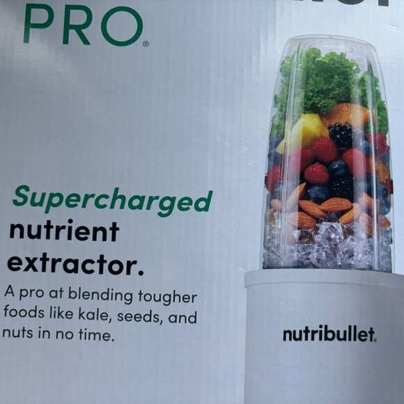 NEW Nutribullet Pro 900 Series - Matte White: 900-Watt Personal Blender, Smoothi - Picture 6 of 12